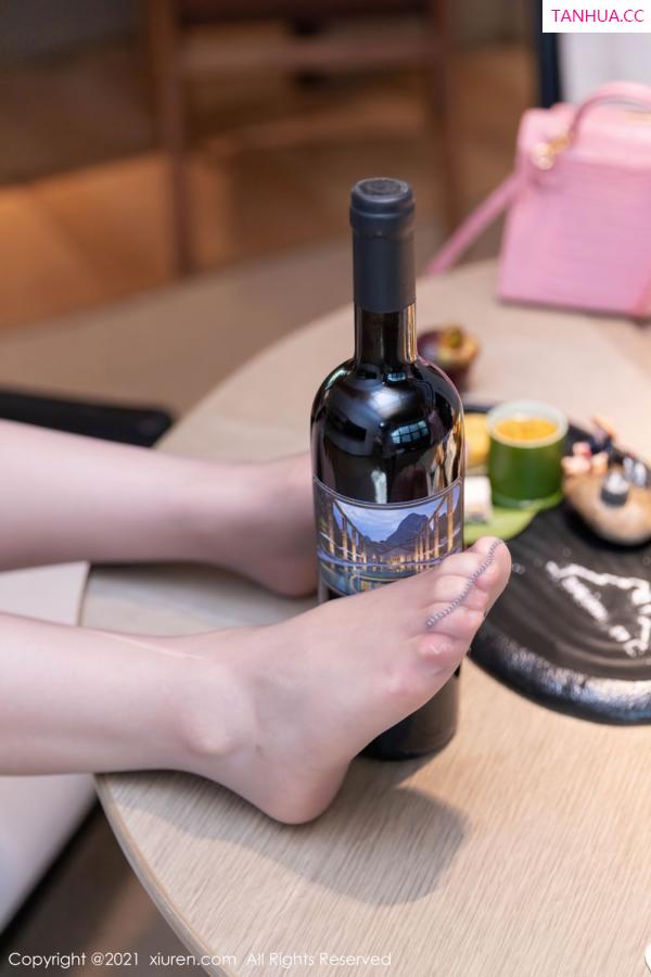 朱可 barbie可儿 朱可儿桂林旅拍 娇艳华丽的服饰第29张图片